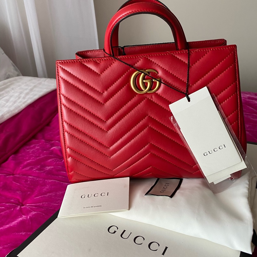 GG Marmont small red tote bag